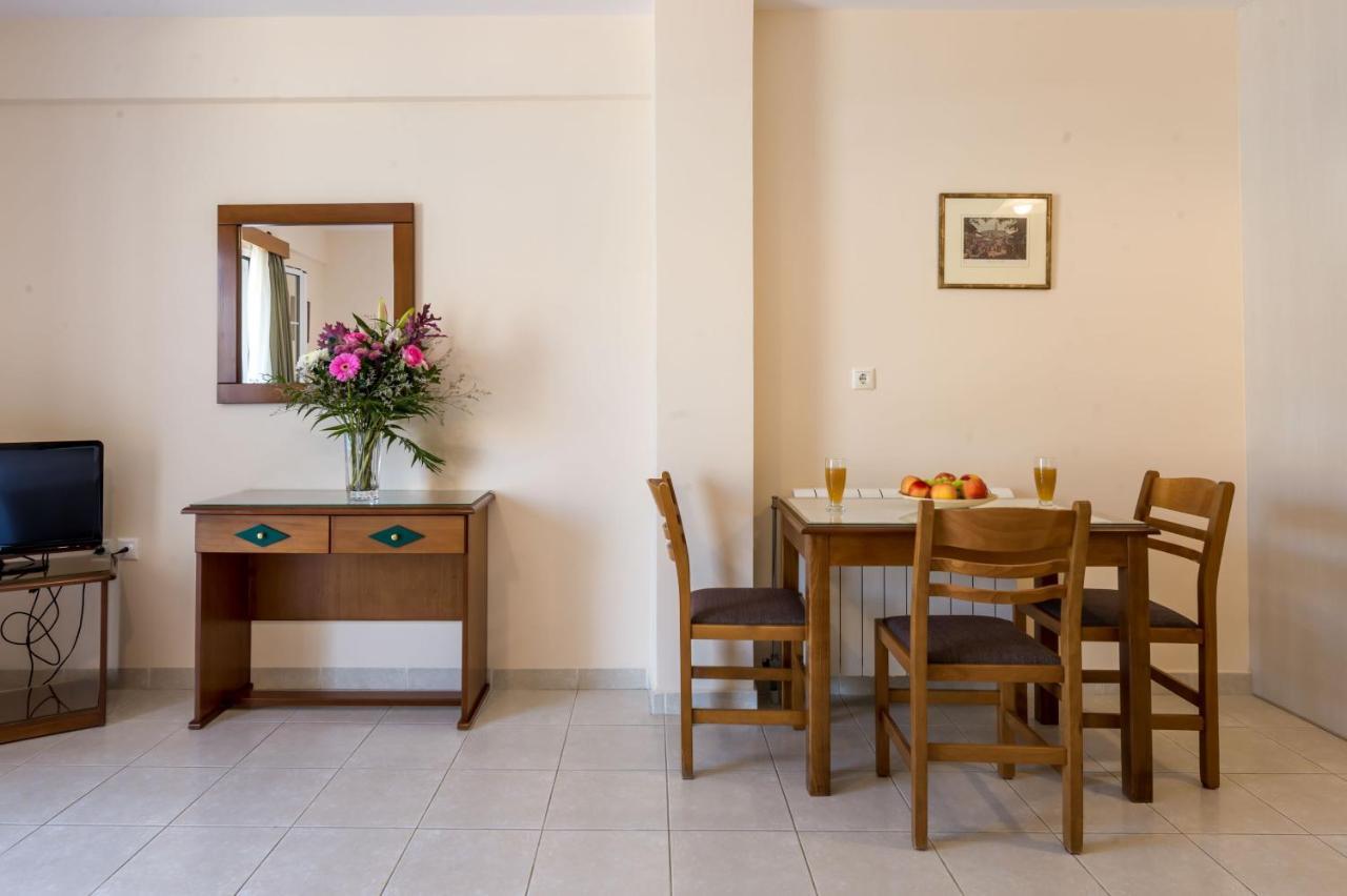 Rouchotas Apartments Argostoli  Bagian luar foto