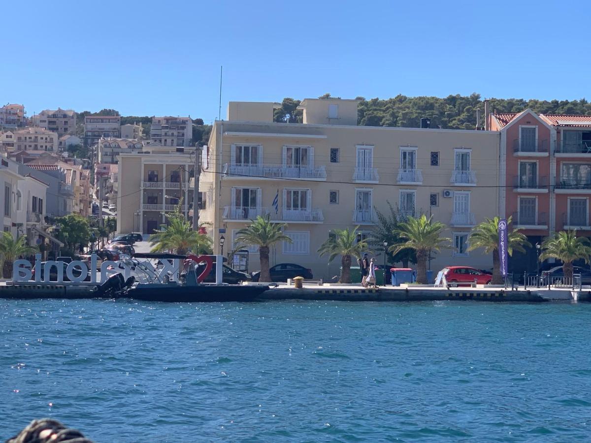 Rouchotas Apartments Argostoli  Bagian luar foto