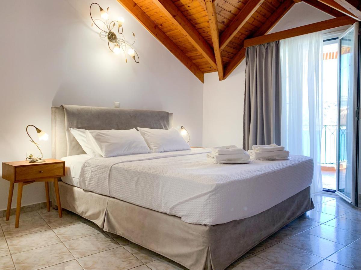 Rouchotas Apartments Argostoli  Bagian luar foto